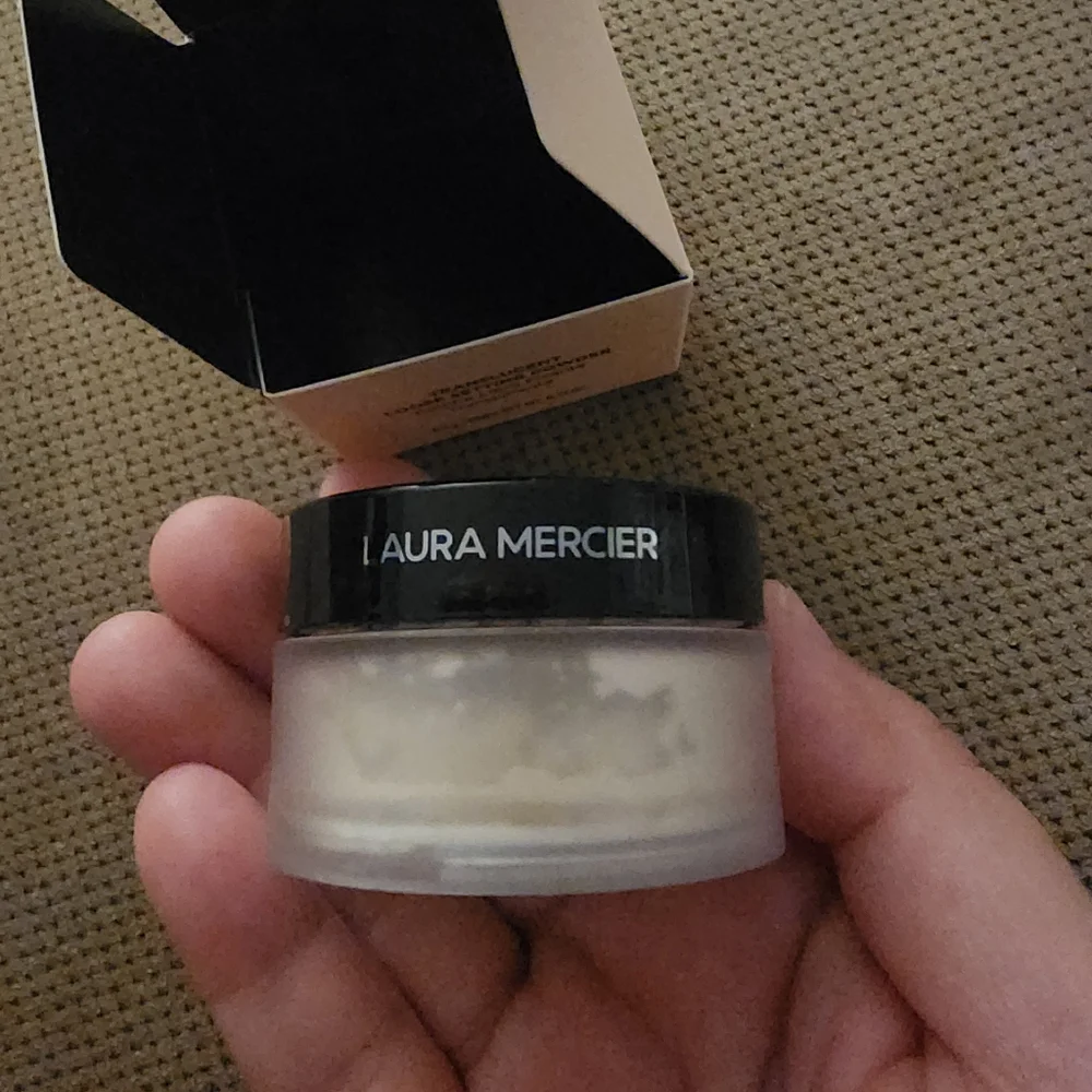 Laura Mercier Loose Setting Powder Translucent .33oz